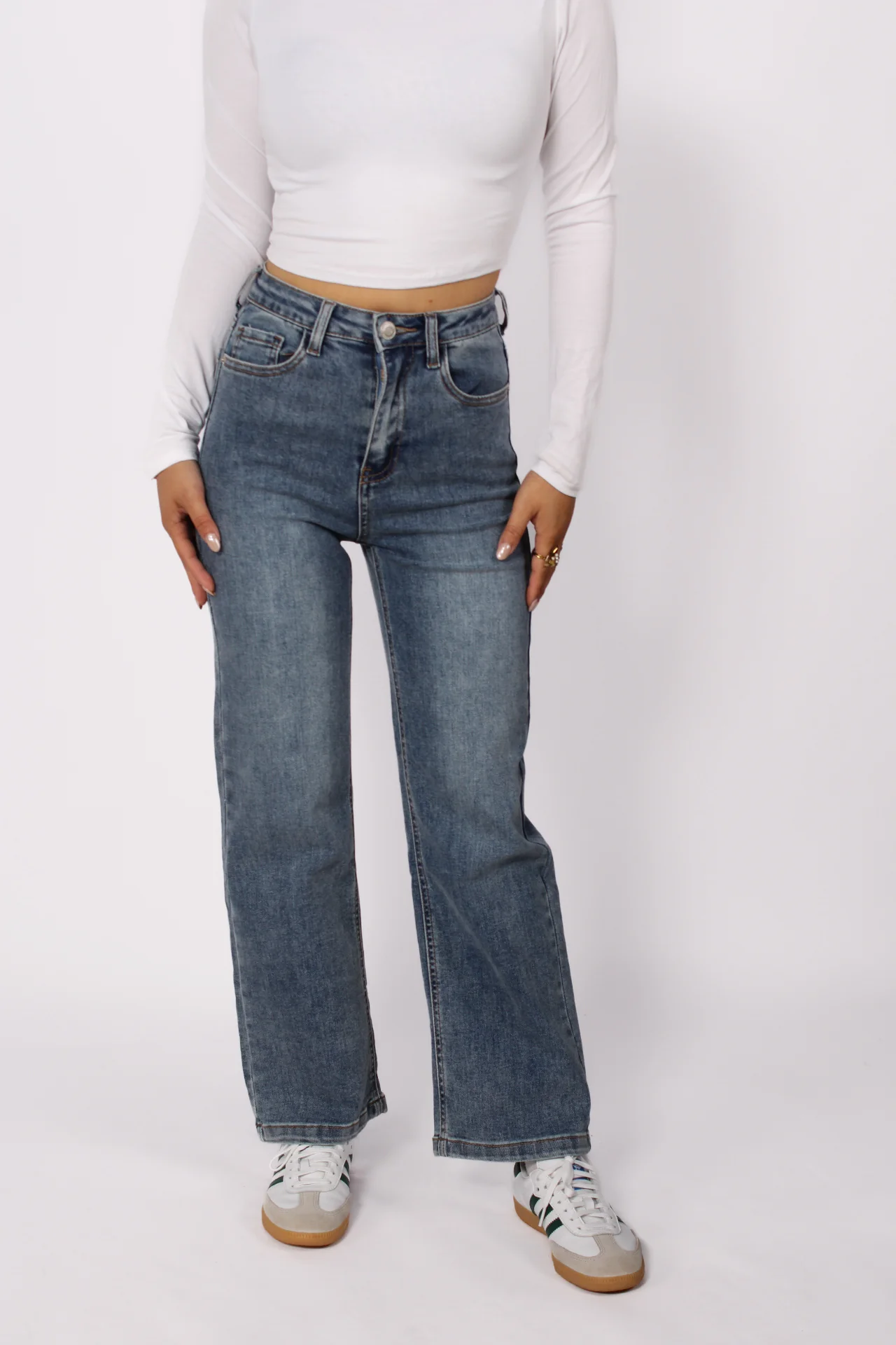 ''PETITE'' STRAIGHT LEG JEANS 2521 - MID DENIM - Image 4