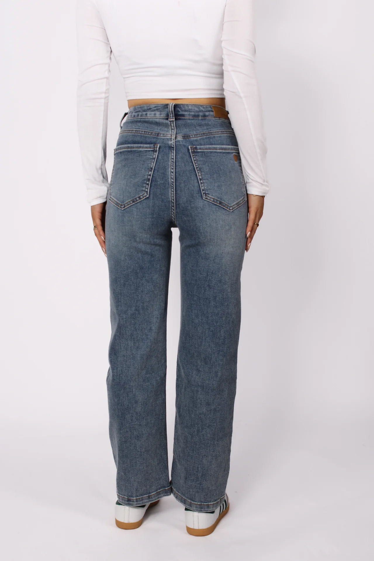 ''PETITE'' STRAIGHT LEG JEANS 2521 - MID DENIM - Image 7