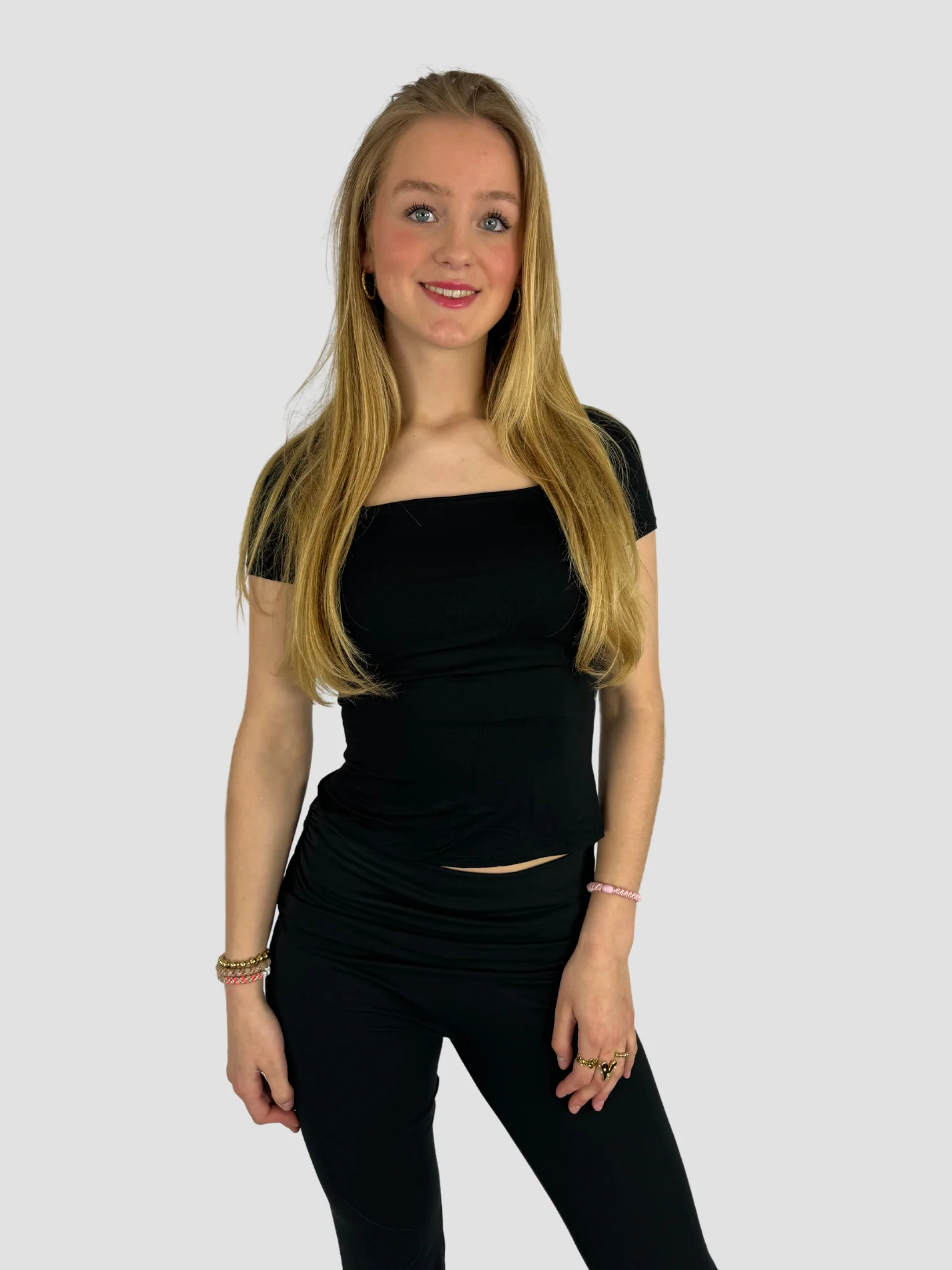 SQUARE SHORT SLEEVE TOP - BLACK - Image 3
